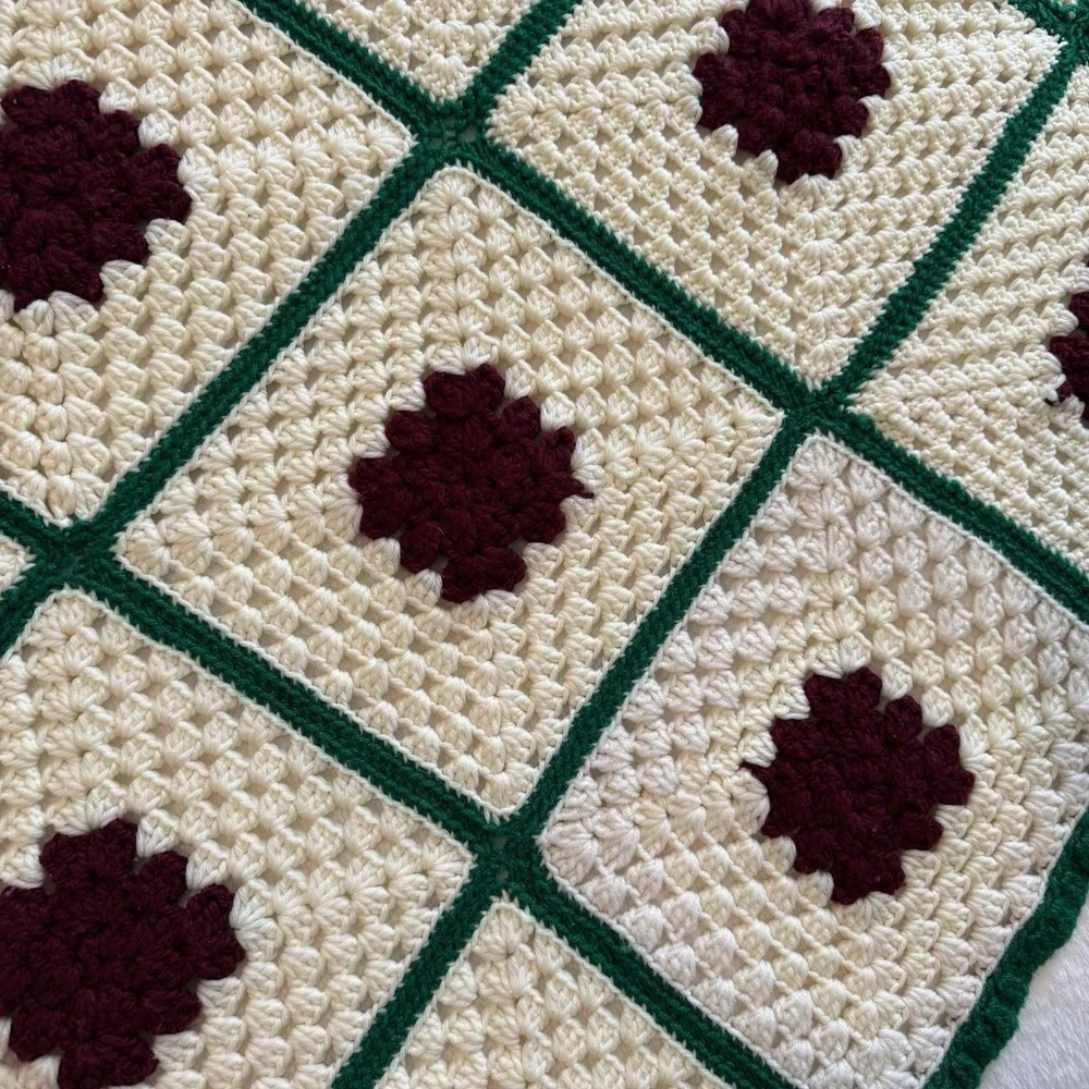 Hand Crocheted Granny Rectangle Throw‎ Afghan  Blanket 56 X 30 Red Green Ivory